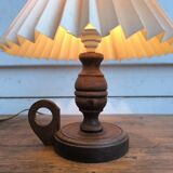 Table lamp in turned wood