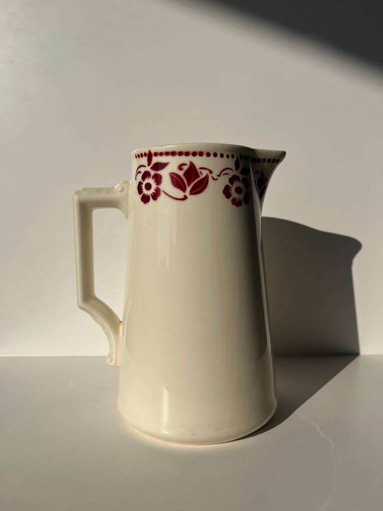 Large pitcher Badonviller red flowers