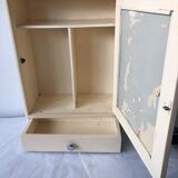 Medicine cabinet