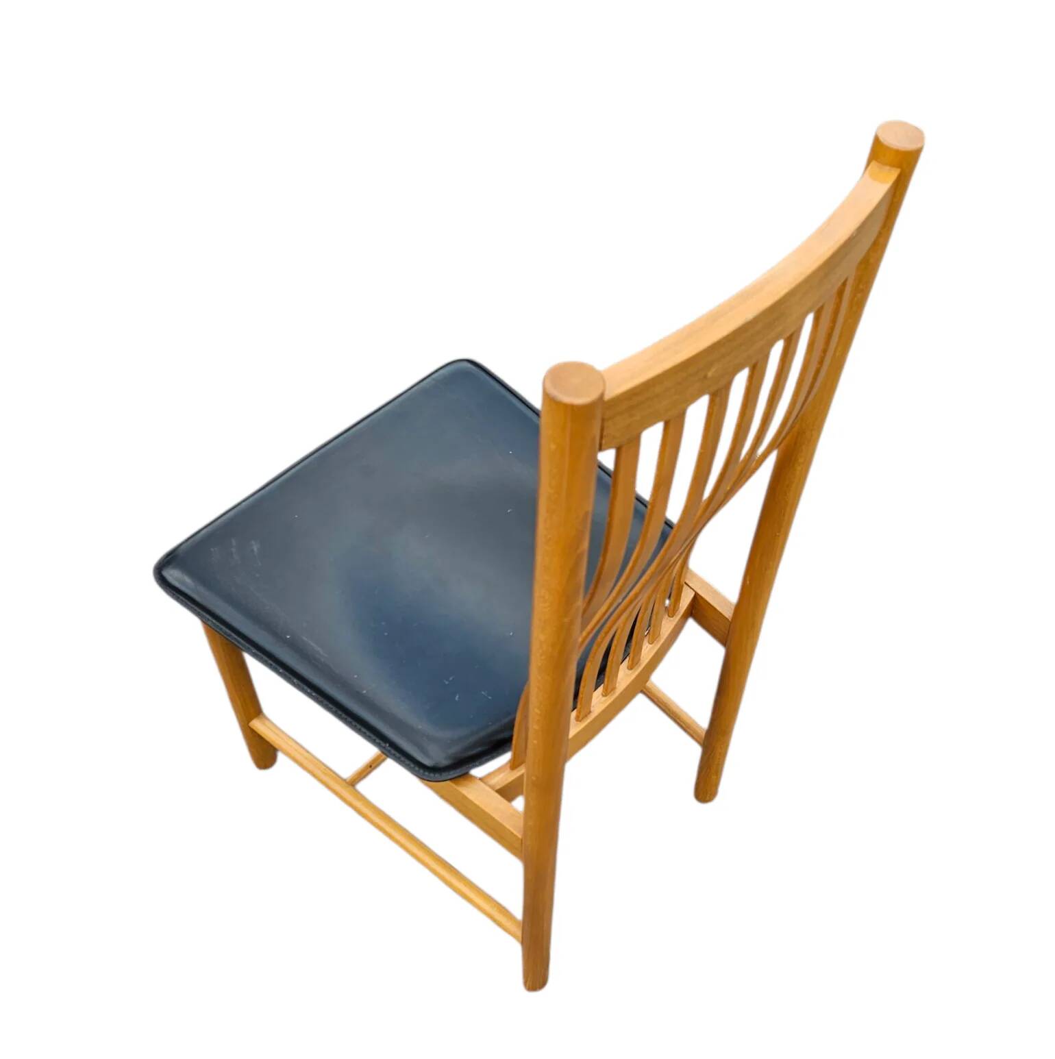 4 x Bros Nova chairs / leather seats