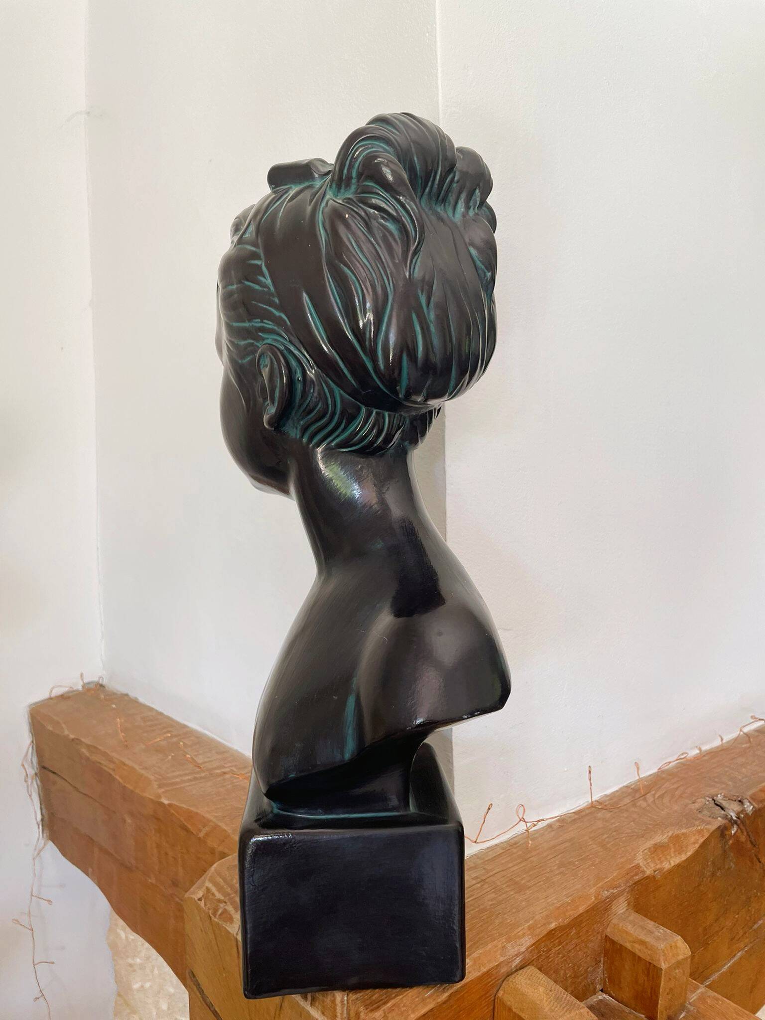 Large bust of Marie-Louise Brongniart (by Jean-Antoine Houdon)