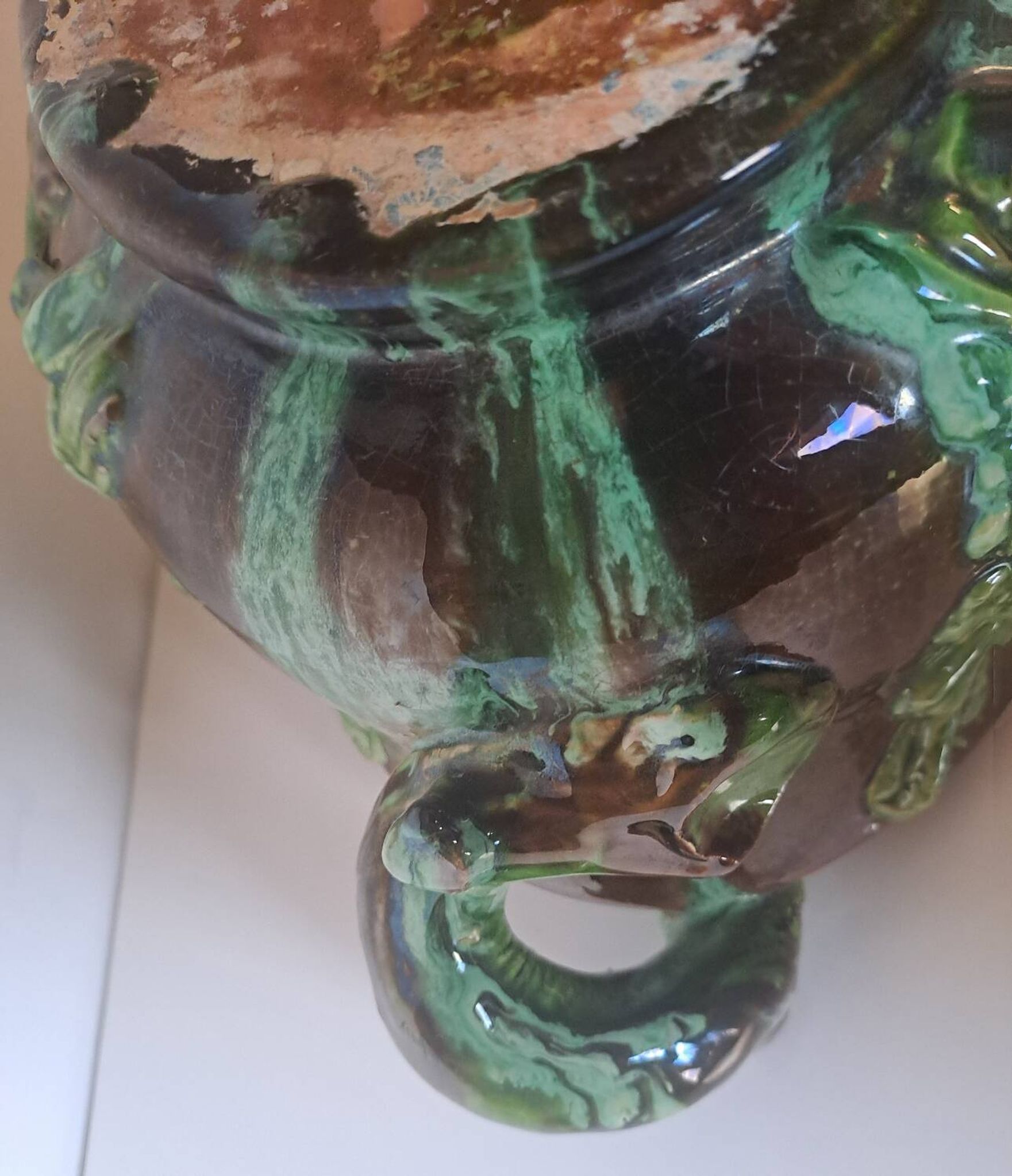Jardinière en barbotine