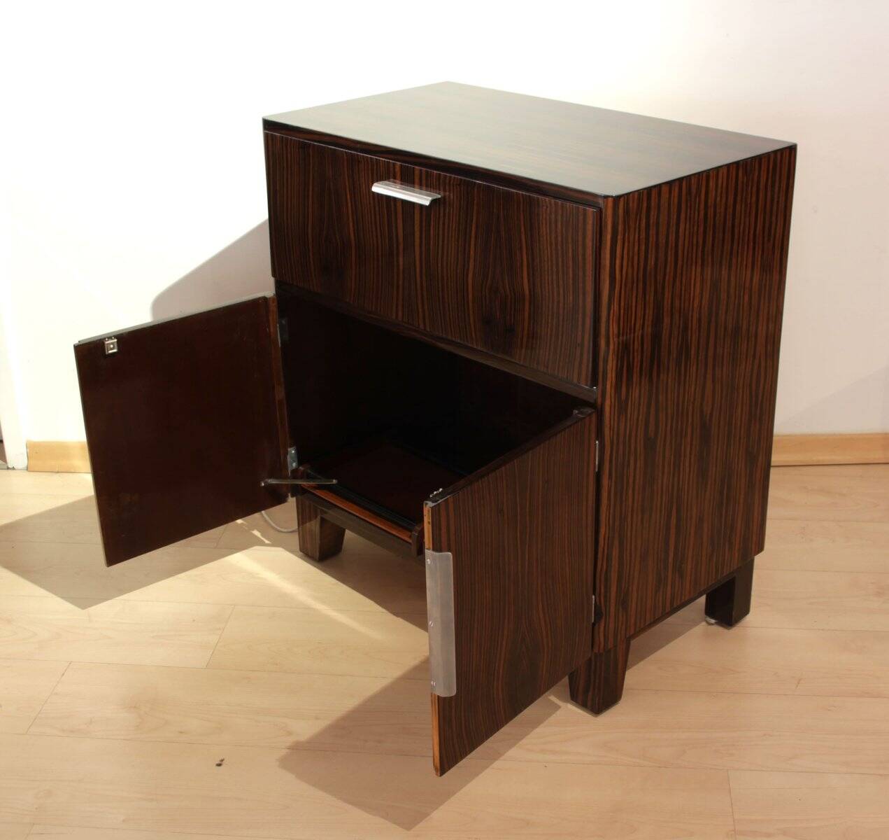 Small Art Deco Bar Cabinet, Macassar Veneer, France, circa 1930