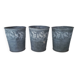3 small zinc pots
