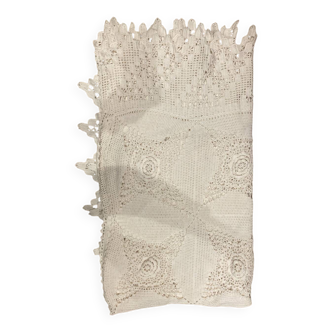 Dessus de lit en crochet ancien