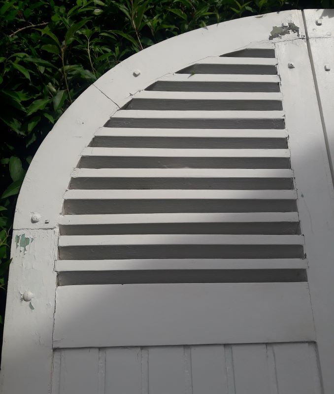 Arched shutters oak louvers H226xW277 4 leaves