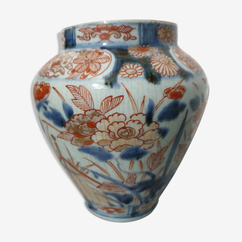 Vase Imari en porcelaine de Chine XVIIIe