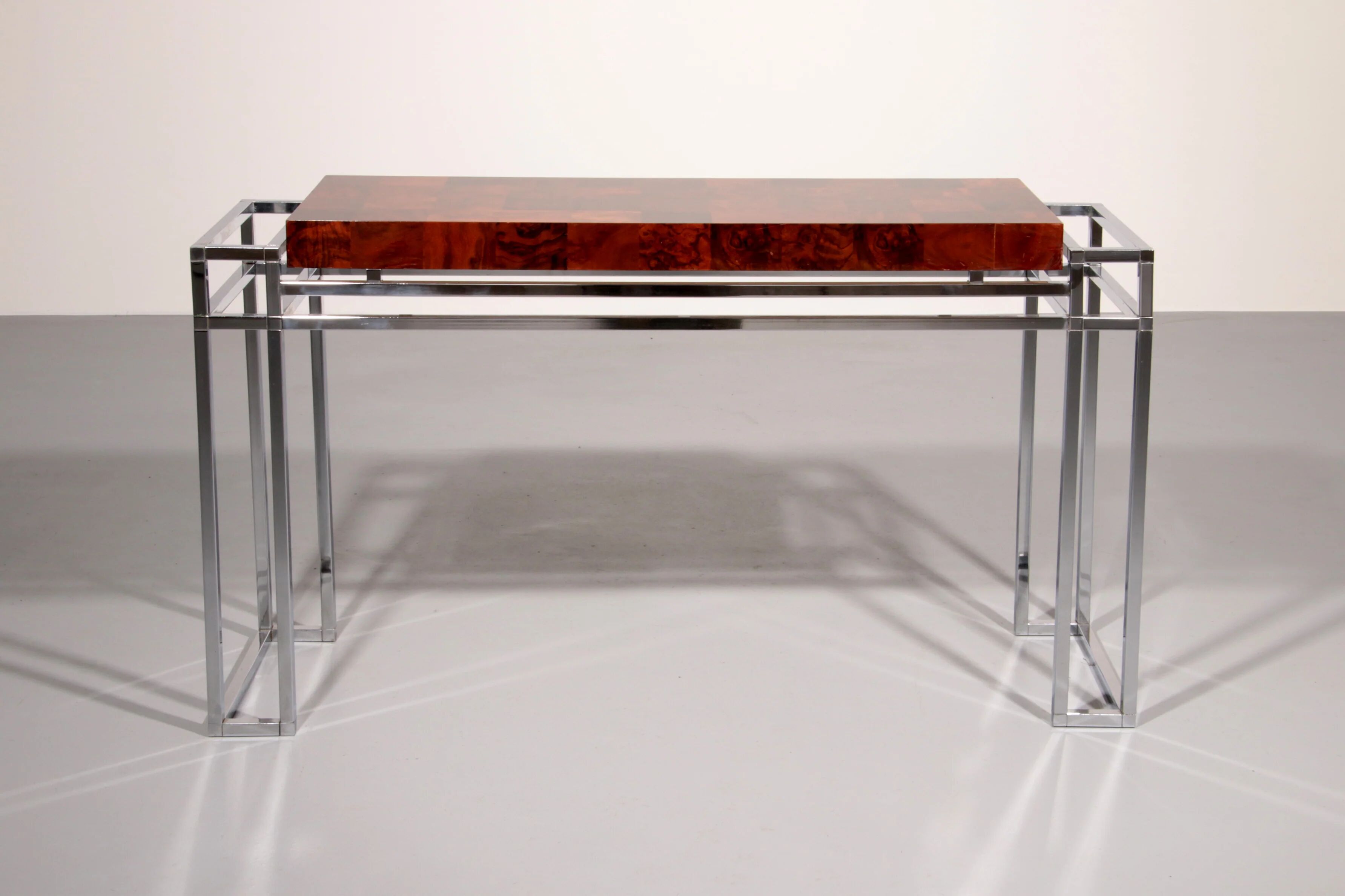 Table console en chrome et bois d'Aldo Tura, années 1970