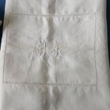 Nappe ancienne brodée et 12 serviettes