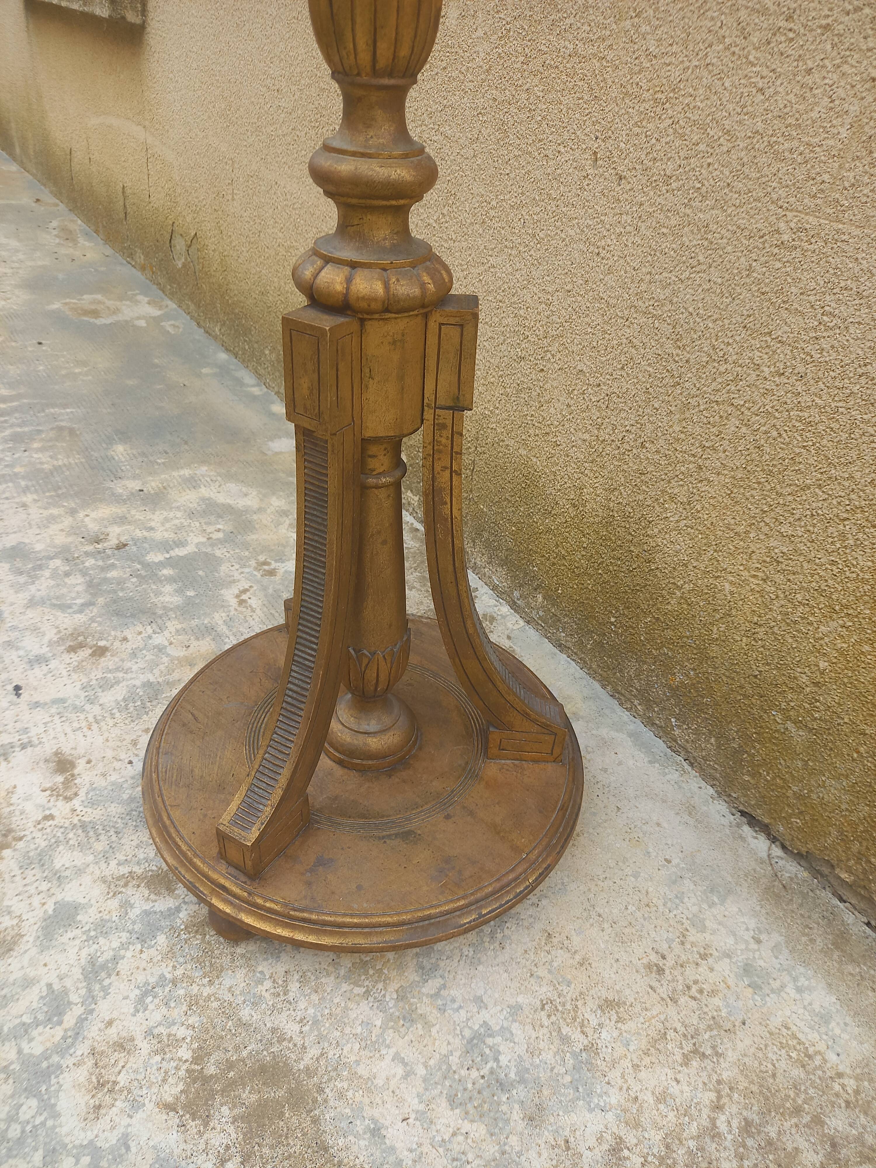 Floor lamp foot in gilded wood