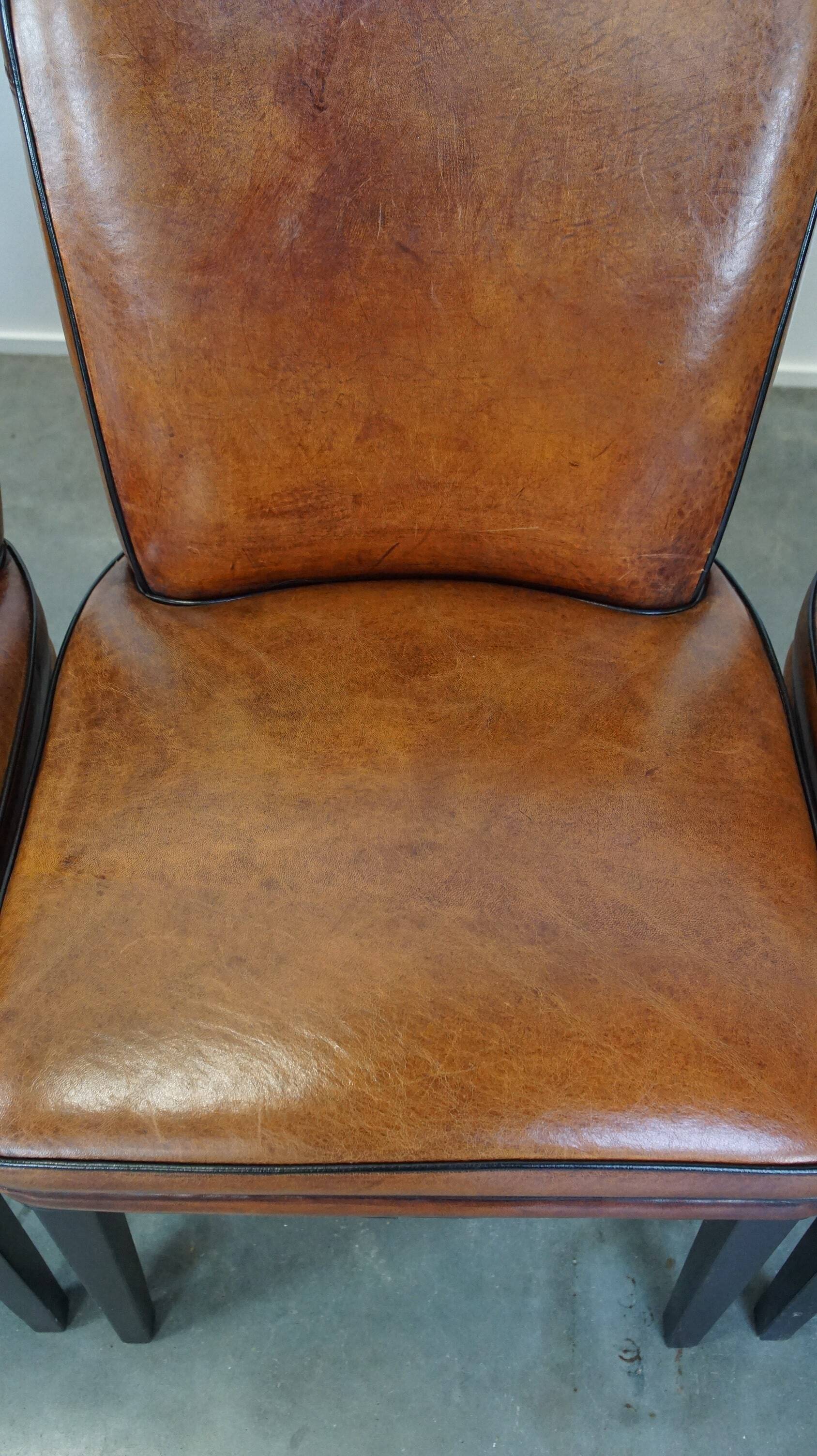 4 chaises de salle à manger en cuir de mouton marron