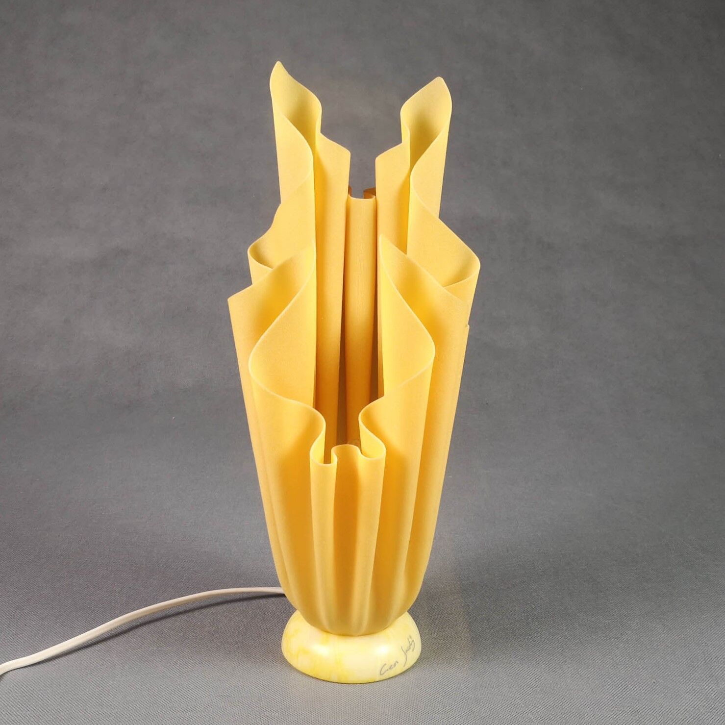 Georgia Jacob resin lamp