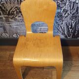 Children's chair in plywood