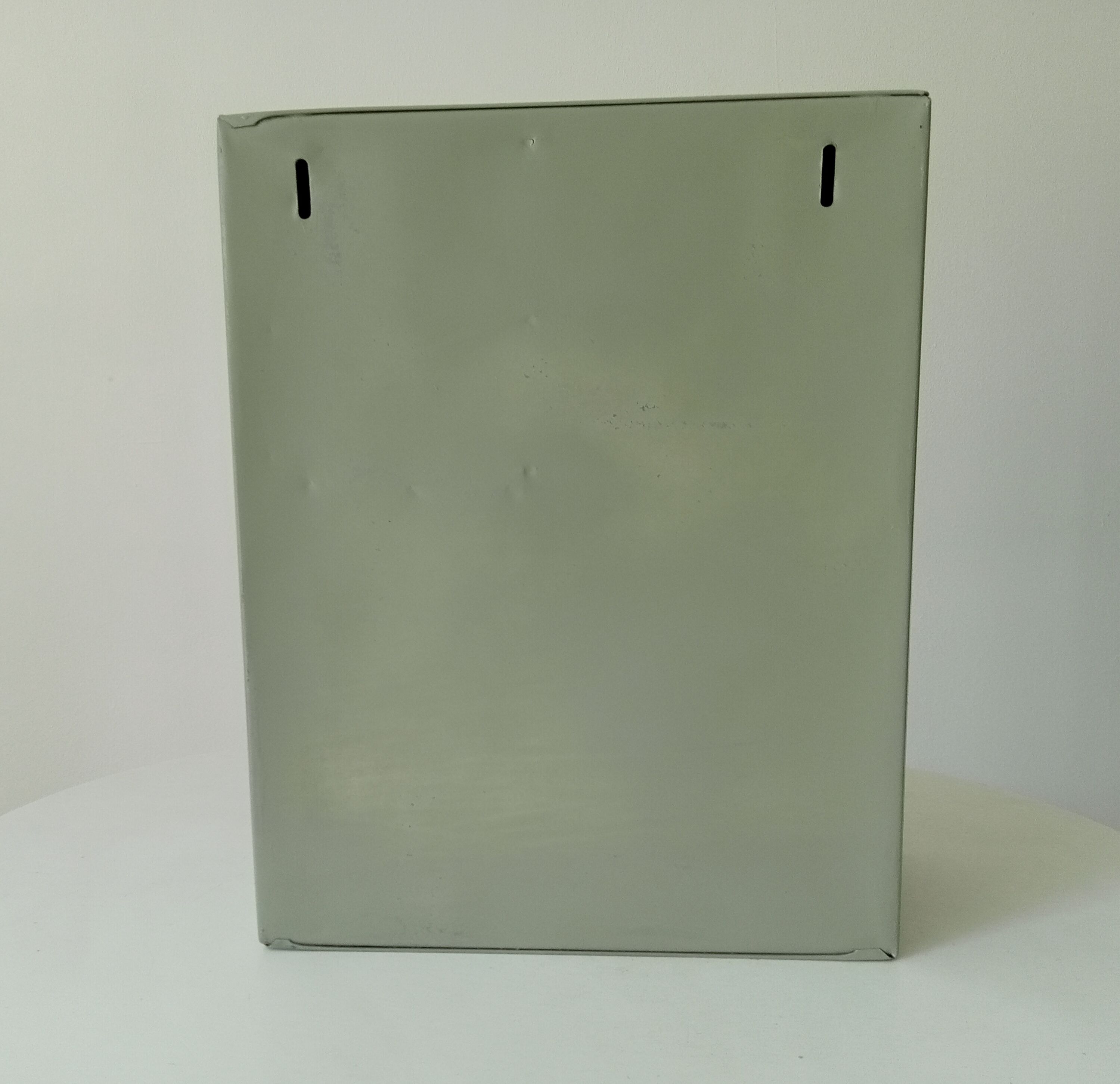 Vintage metal medicine cabinet 60s/70s