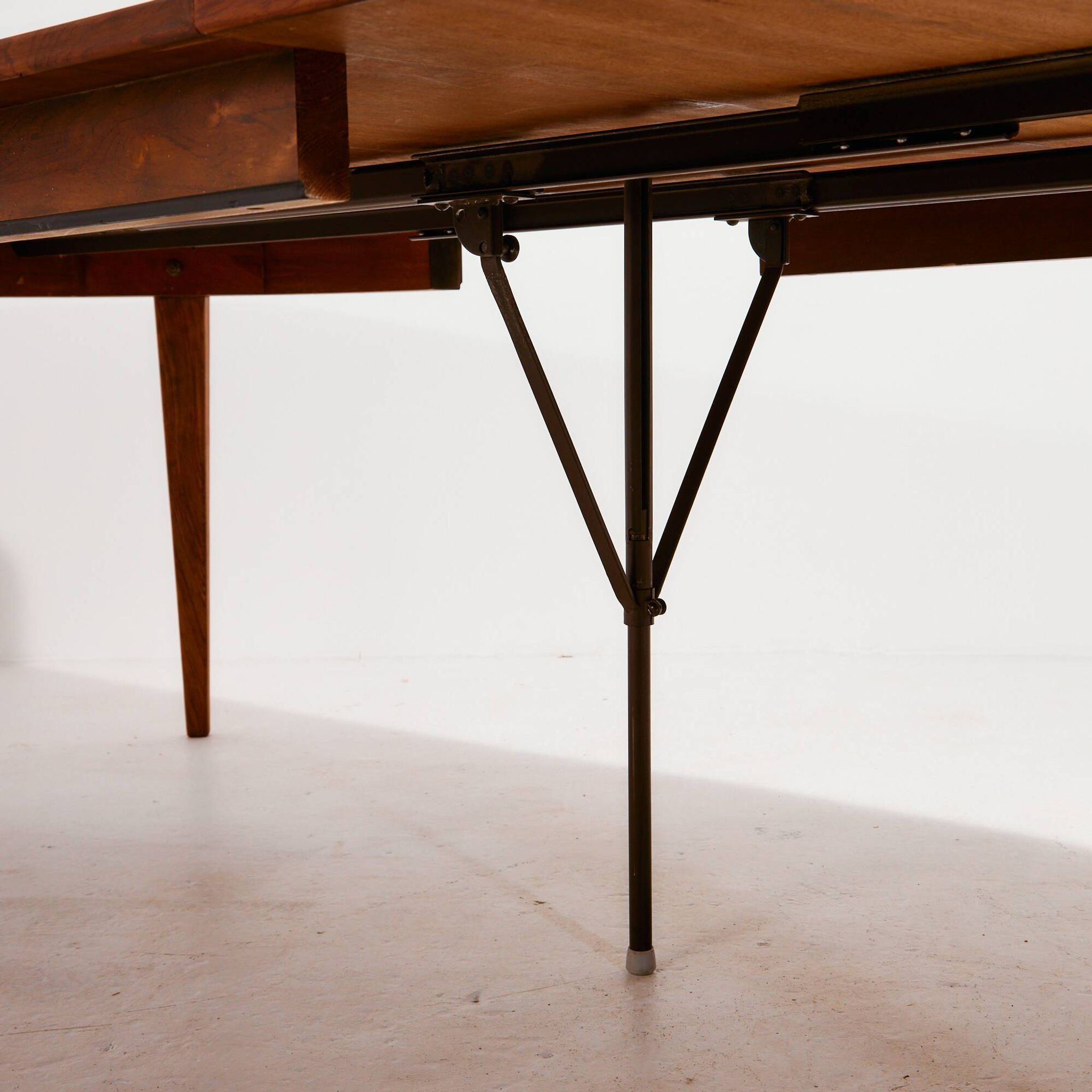 MK10436 Model 55 restored rosewood dining table by Gunni Omann for Omann Ju