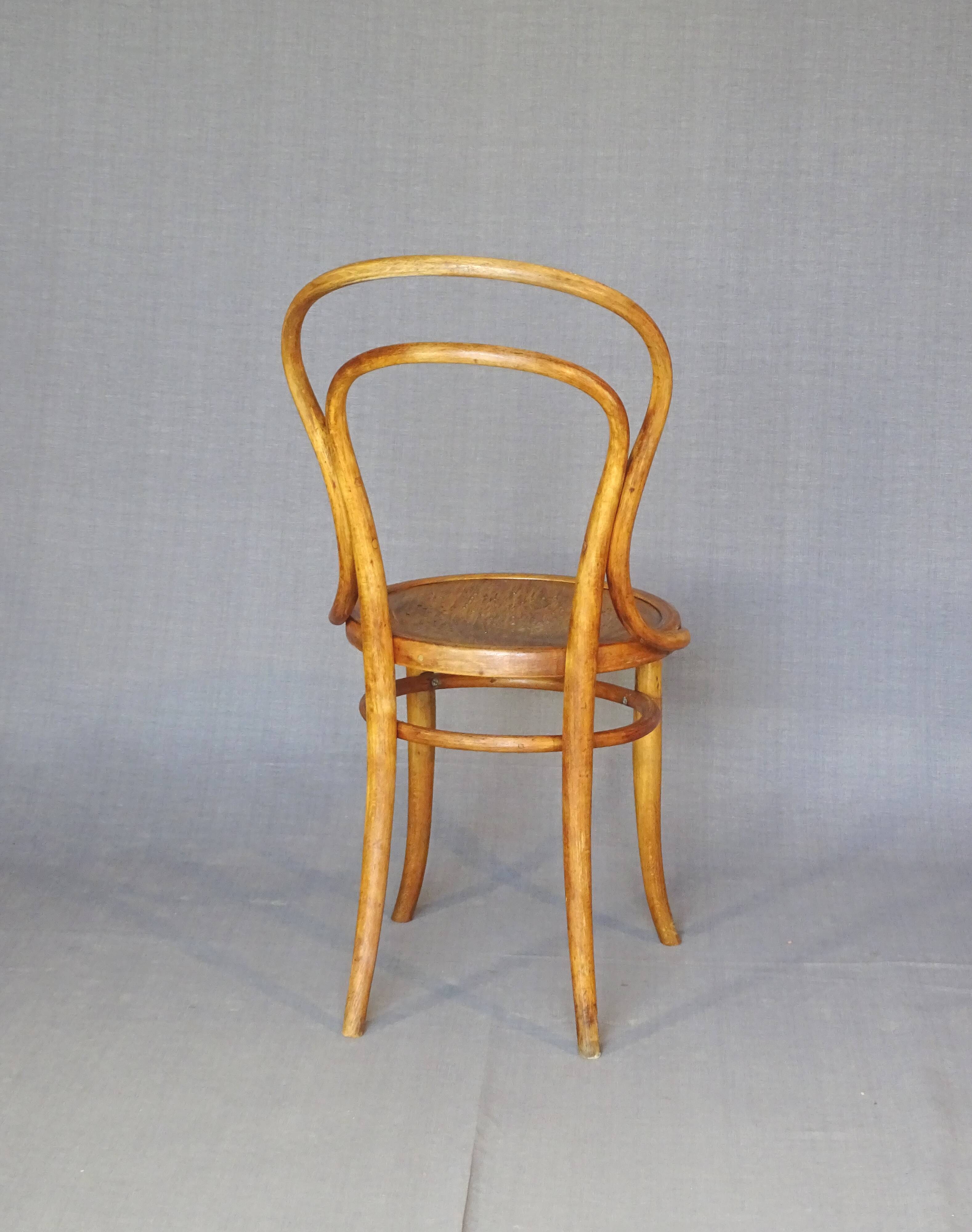 Set of 4 Kohn bistro chairs no. 30 from 1910, wooden seat