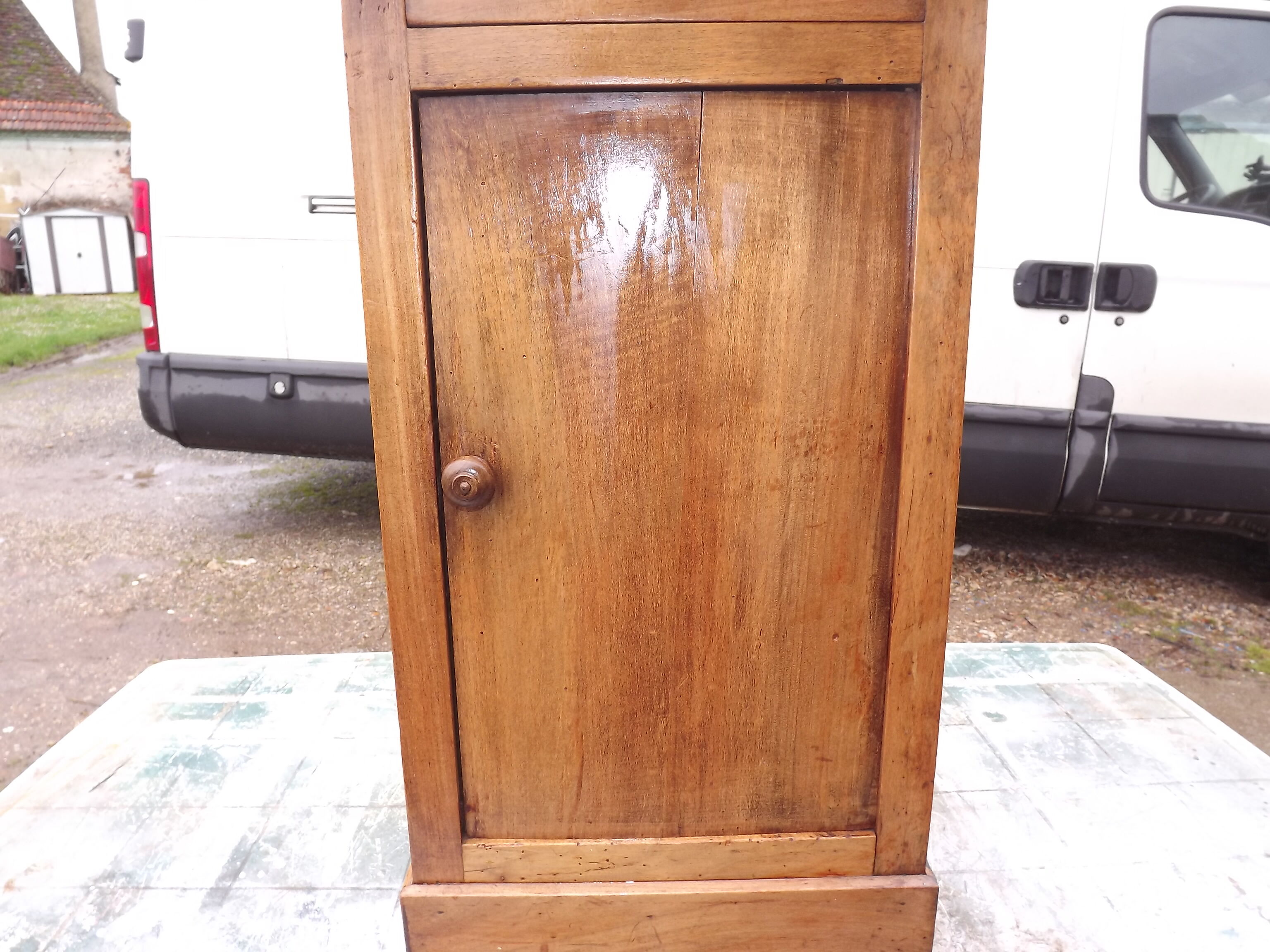 Bedside walnut 19 th