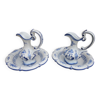 Ceramic service from Portugal: pitchers with their dishes, blue décor on a white background