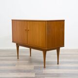 Two-door walnut chest of drawers/sideboard, 1960s