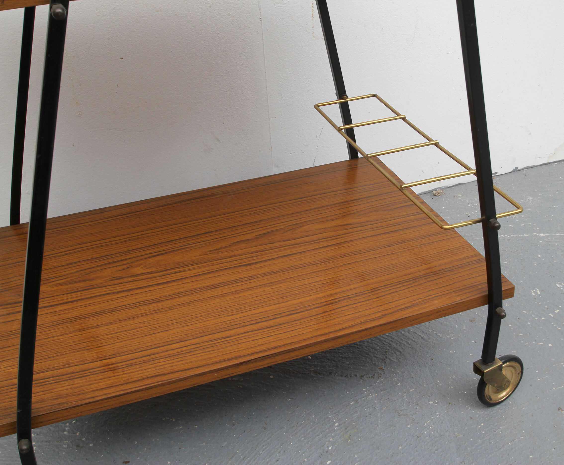 Bar trolley in wooden formica, 1960