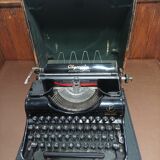 Olympia Progress typewriter 30s