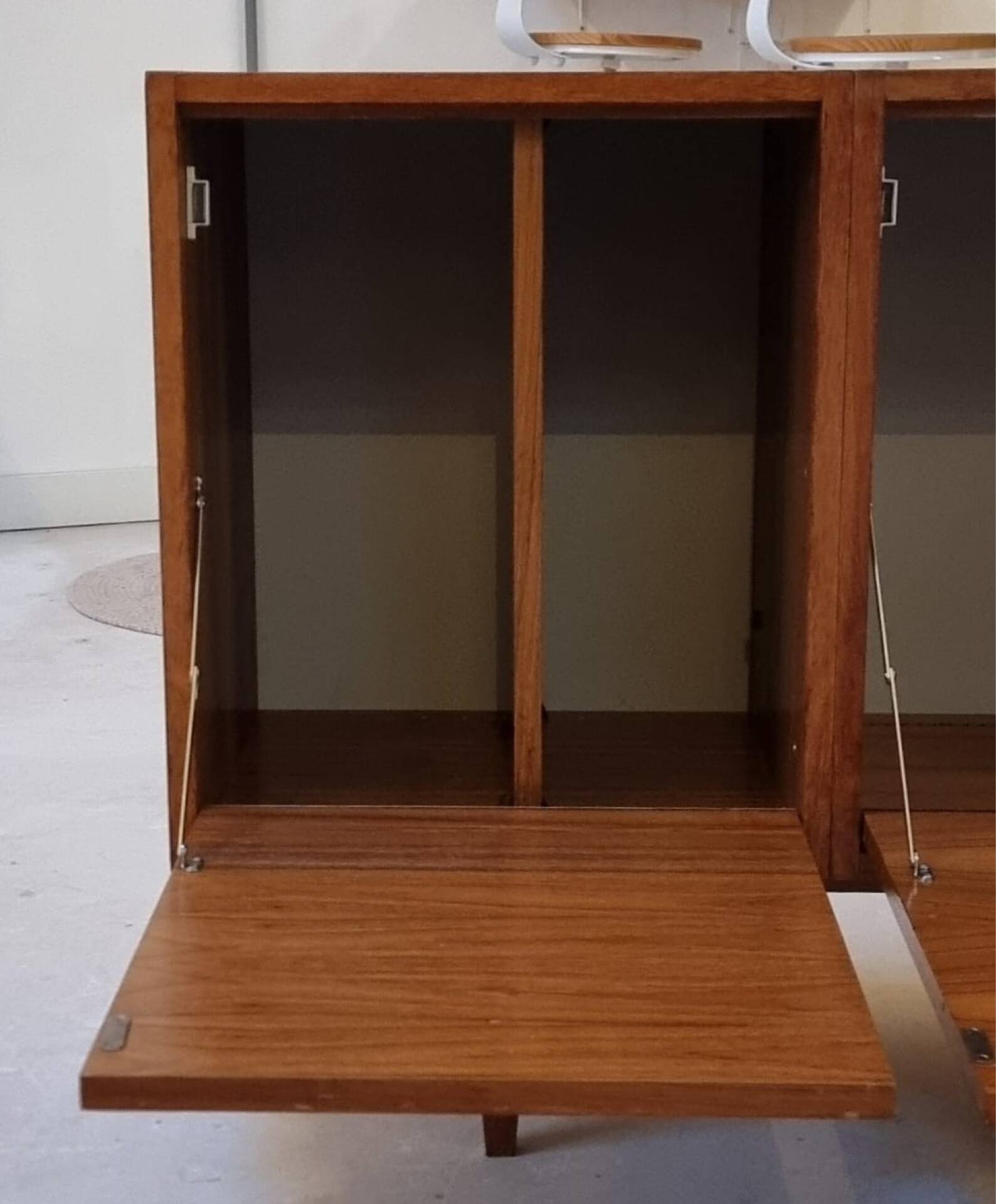Mid-century buffet