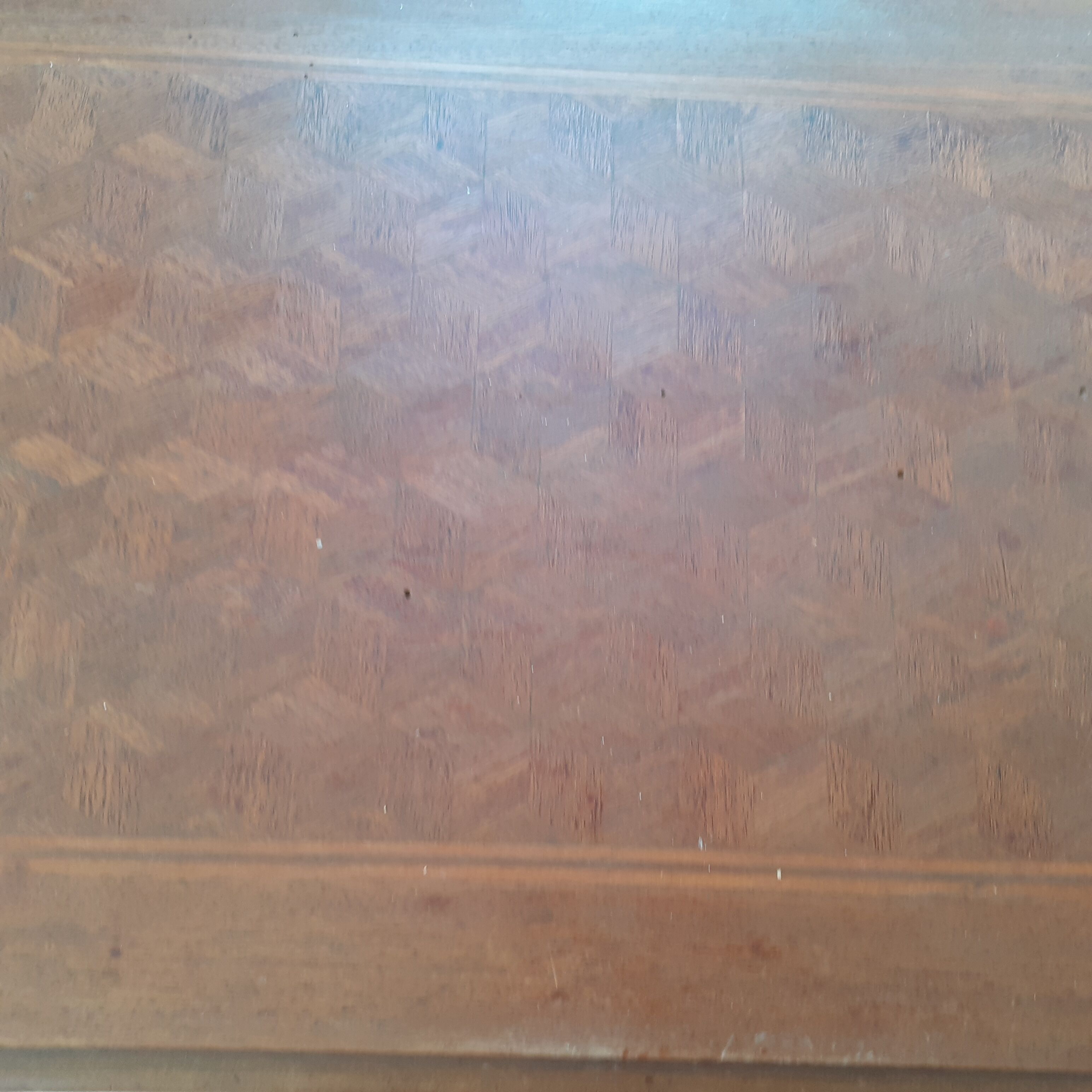 4 Branded trundle tables. Years 30.