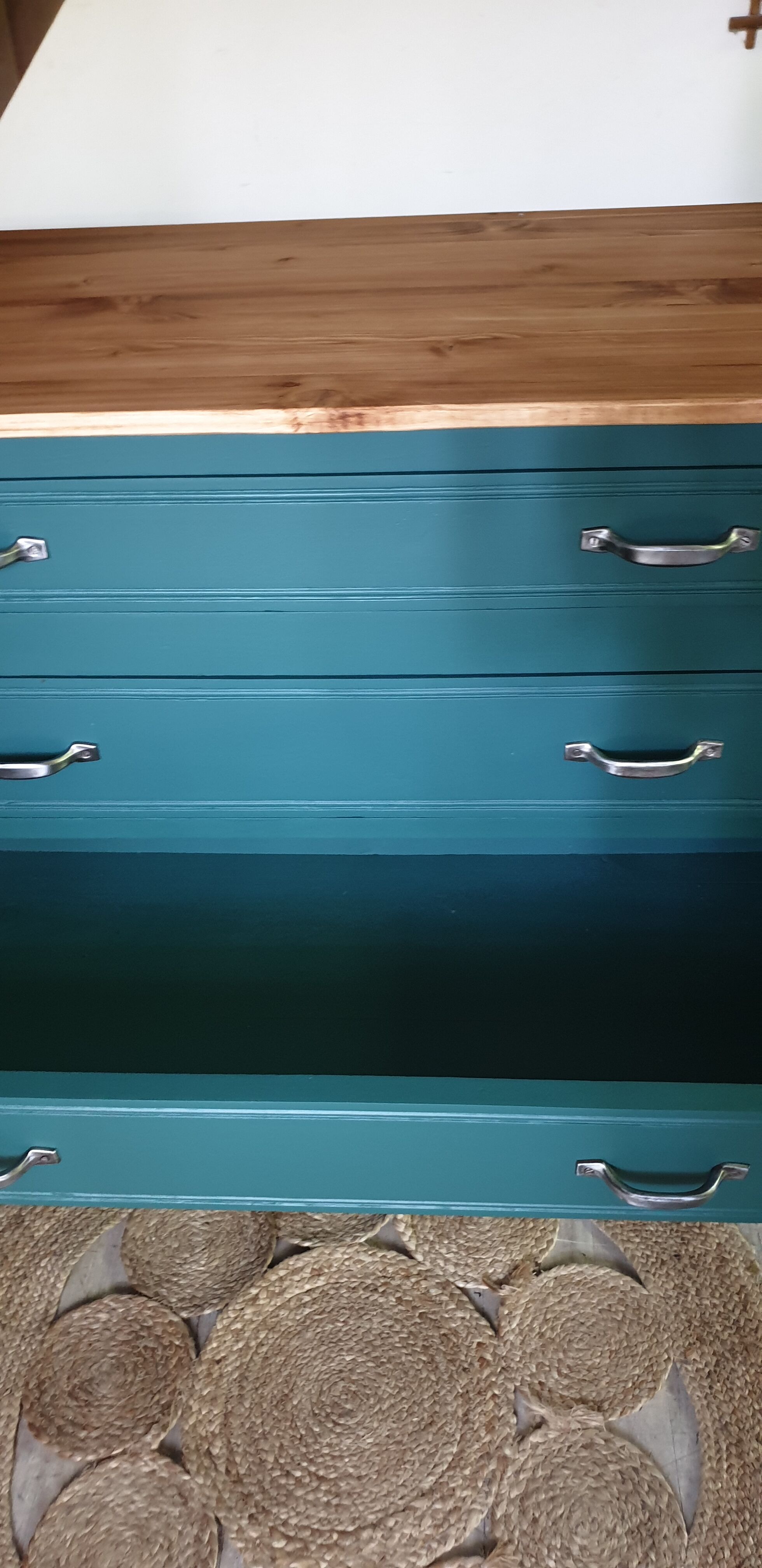 Solid wood chest of drawers