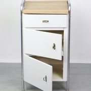 Cabinet industriel du milieu du siècle