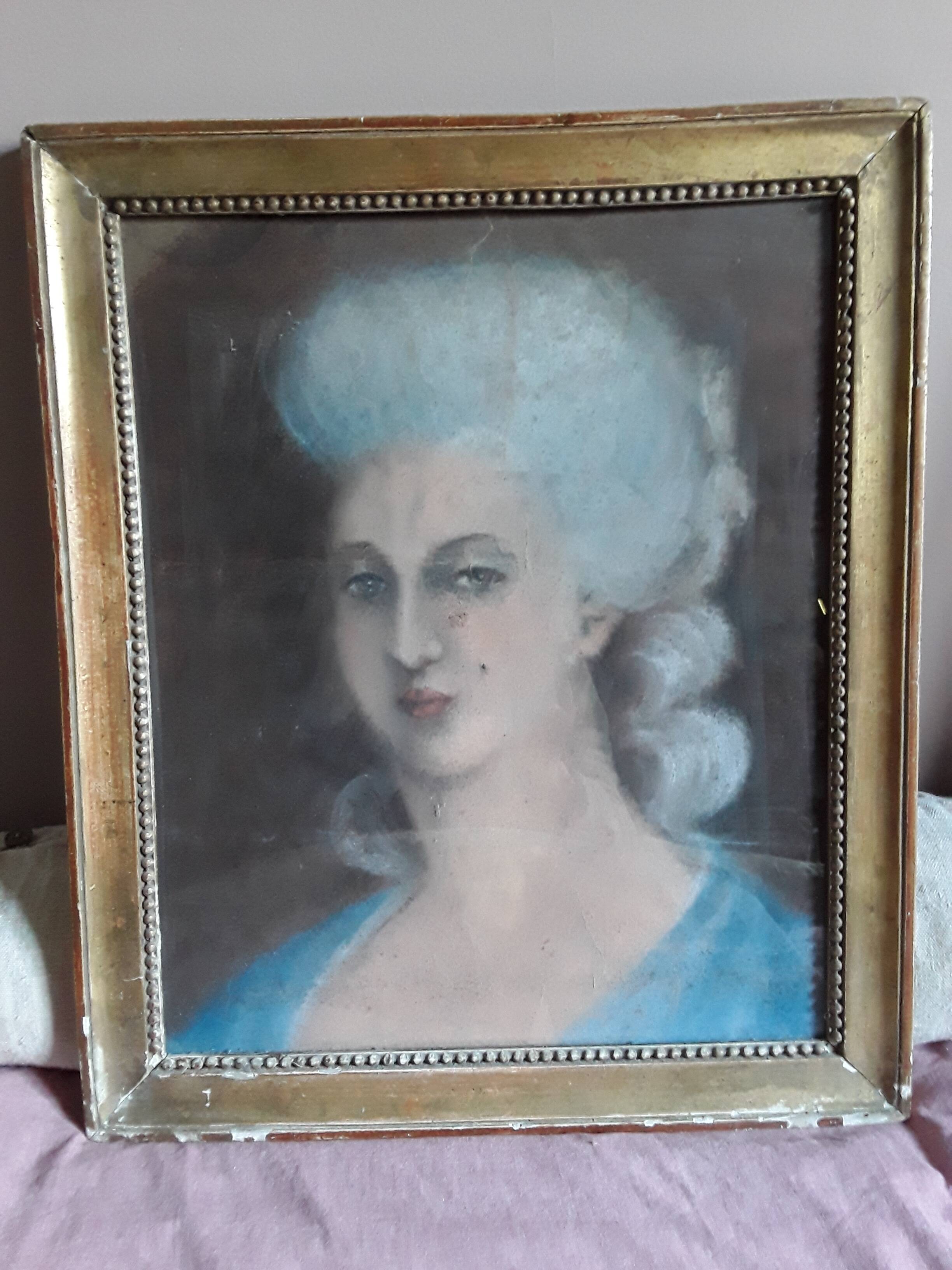 Pastel femme cadre dorée perles