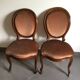 Paire de chaises médaillon style Louis Philippe en velours rose