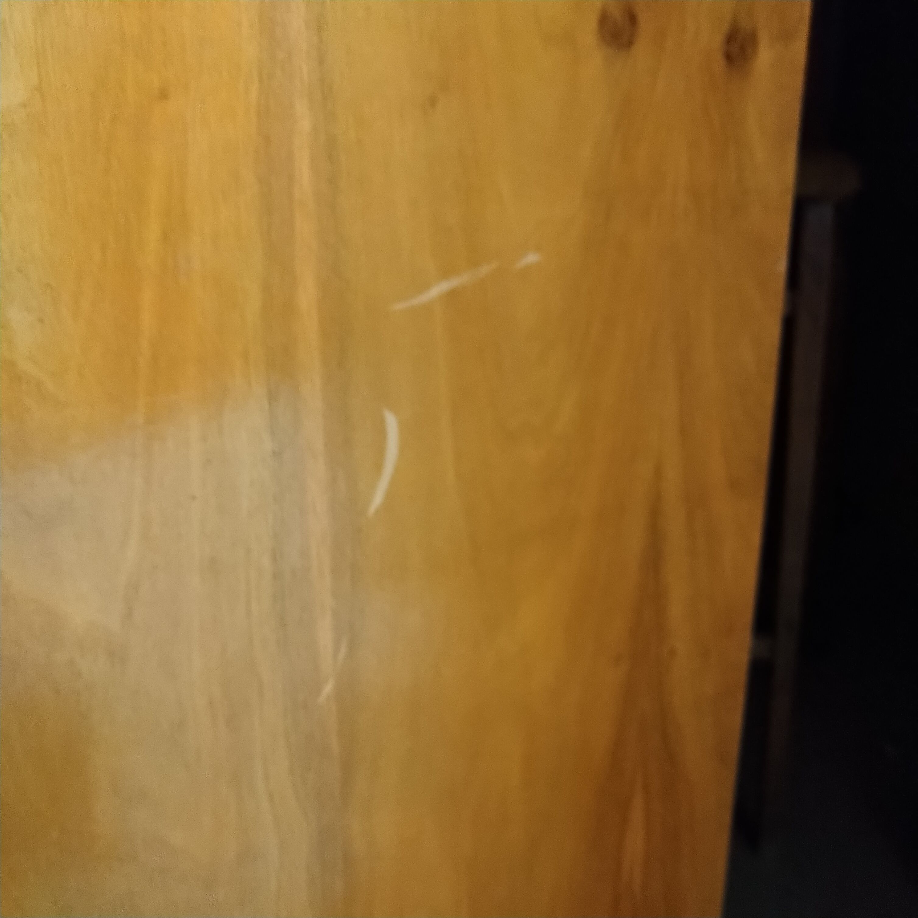 Asymmetrical cabinet