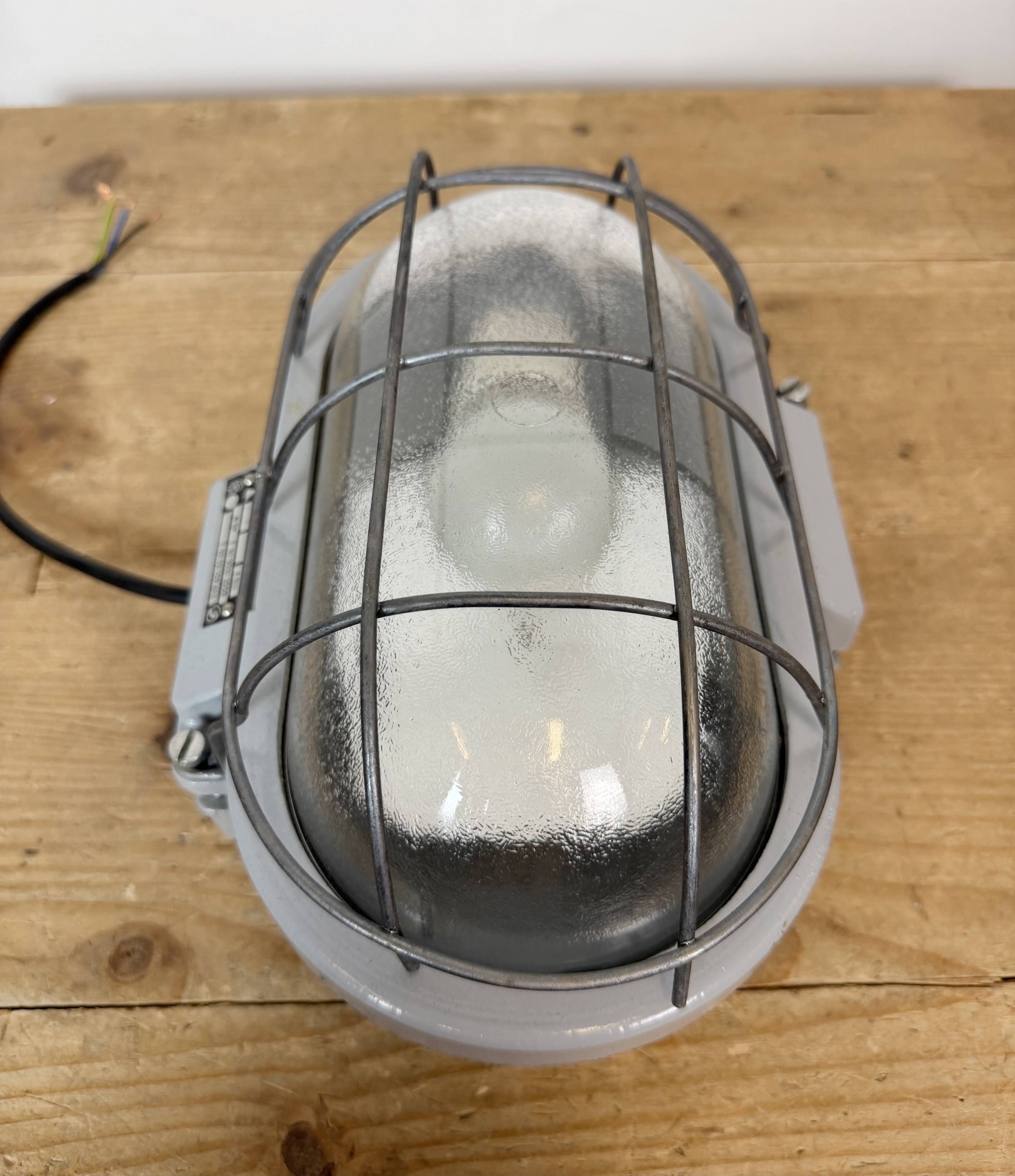 Grey Industrial Cast Aluminium Wall Light, 1970s
