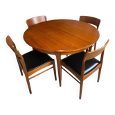 Table et 4 chaises danoises