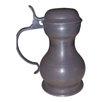 Tin pitcher with lid