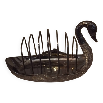 Service a toast with 6 silver-plated spoons.