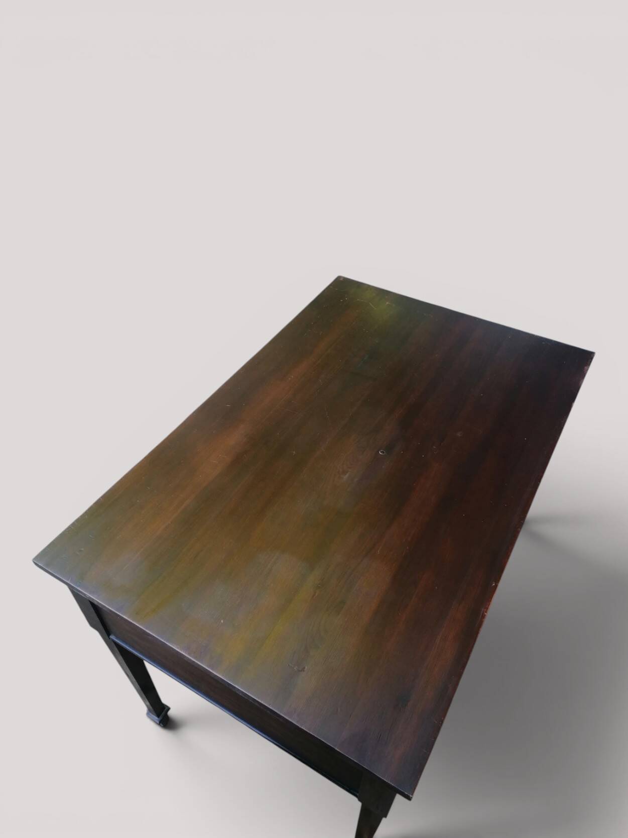 Small English desk inspired by Louis XVI - Dark academia.