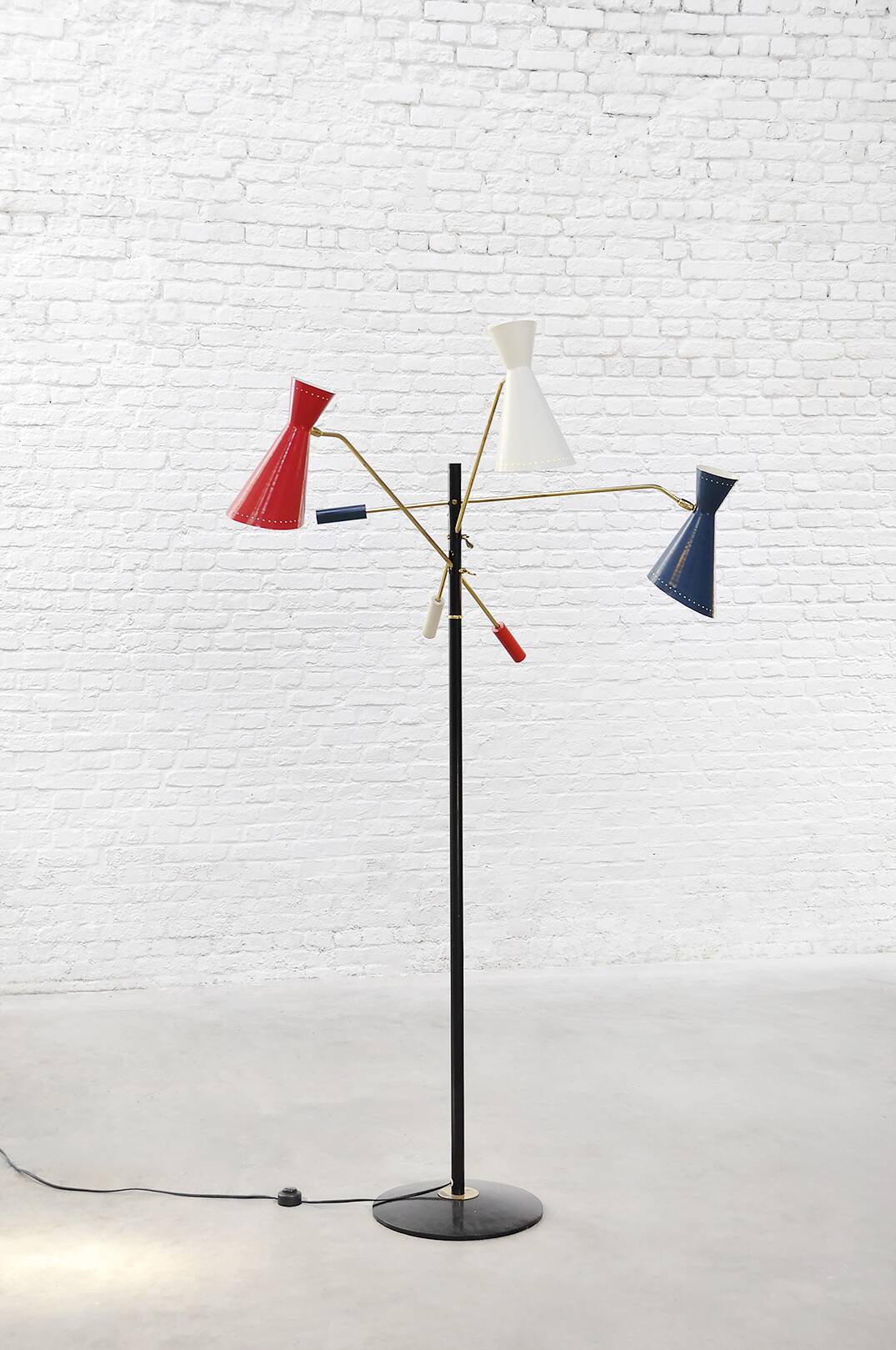Original Italian 'Triennale' floor lamp attributed to Stilnovo