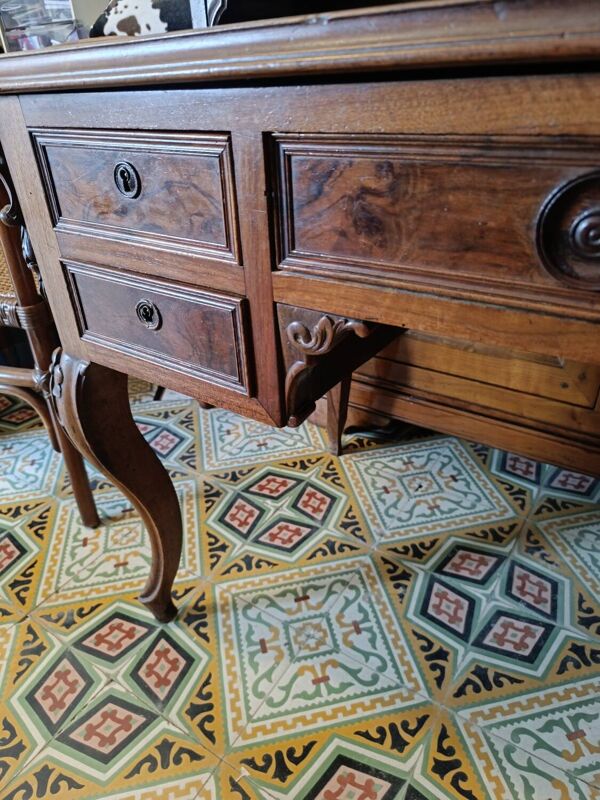 Bureau vitrine bibliothèque