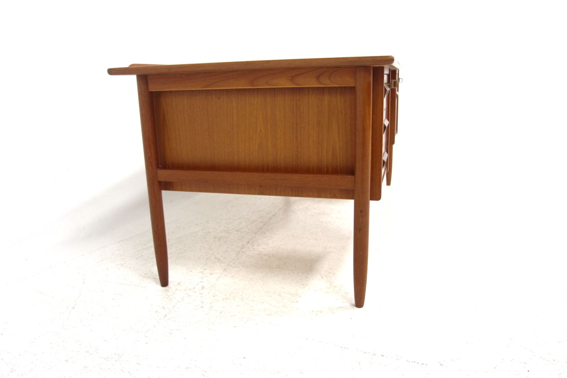Scandinavian teak desk, Lelångs Möbelfabrik, Sweden, 1950