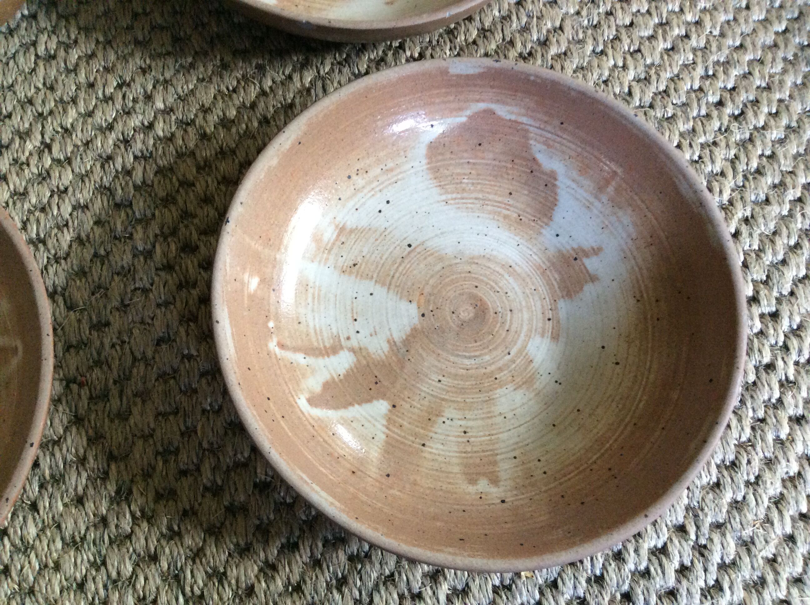 Series of 4 hollow sandstone plates