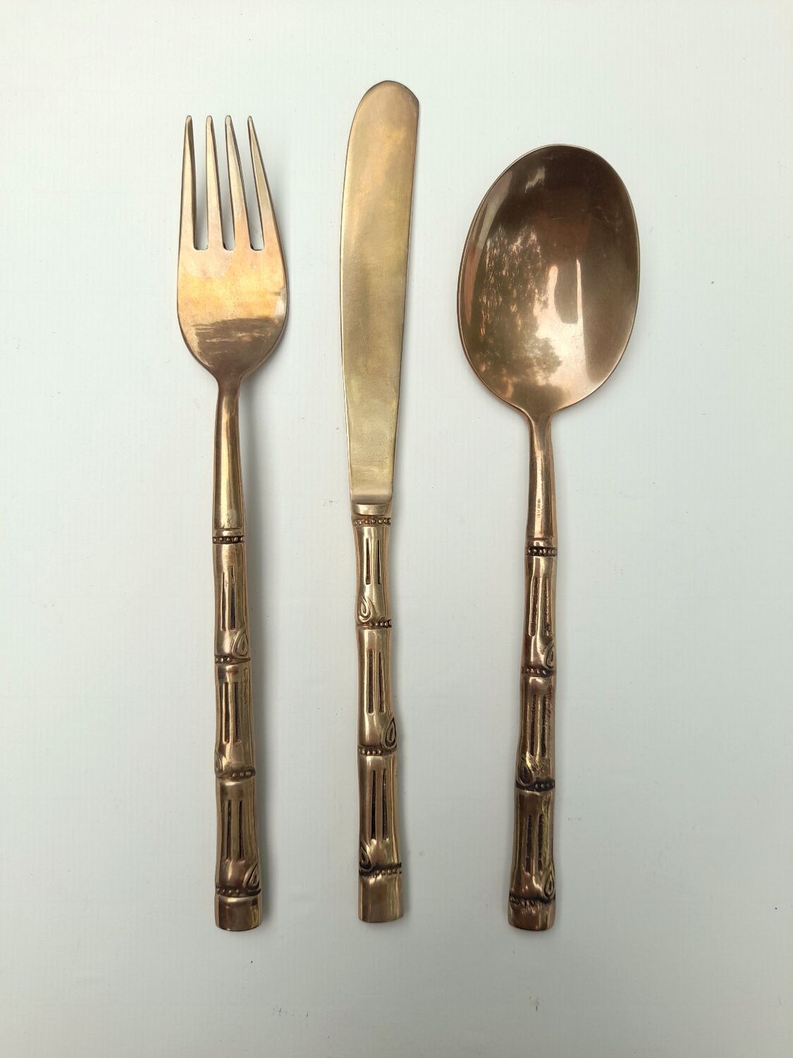 Service 12 person cutlery brass bamboo bronze