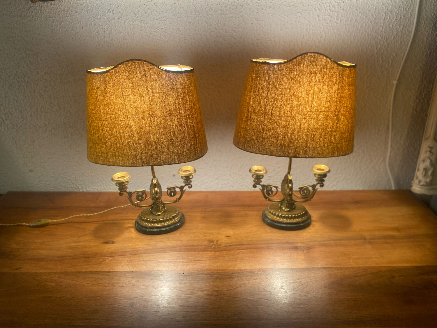 Pair of desk lamps
