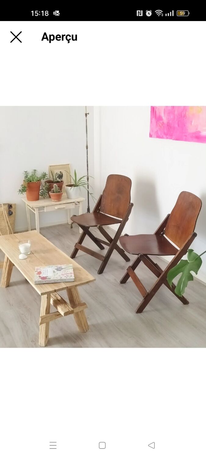 Folding chairs in US armed wood