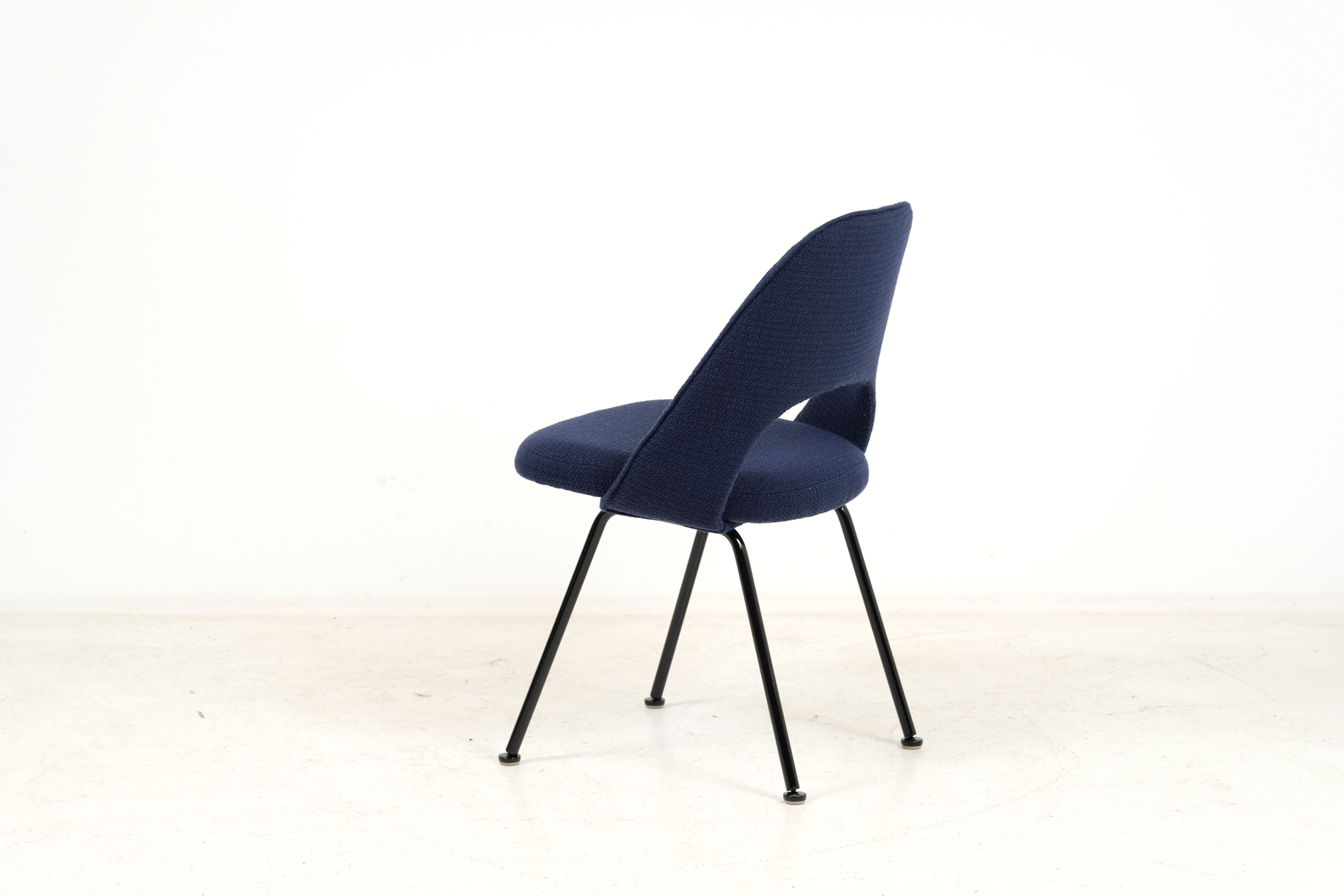 4 chairs "conference" by Eero Saarinen knoll international 1960's