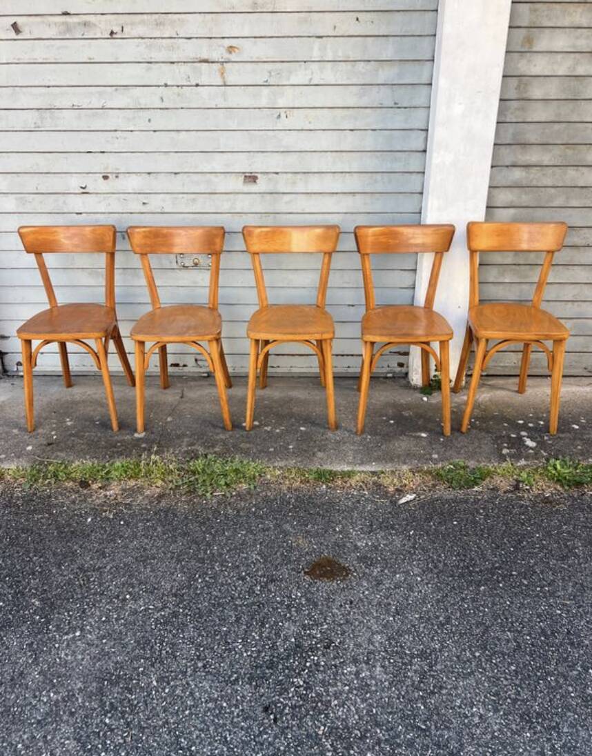 (Lot) 5 honey-coloured bistro chairs