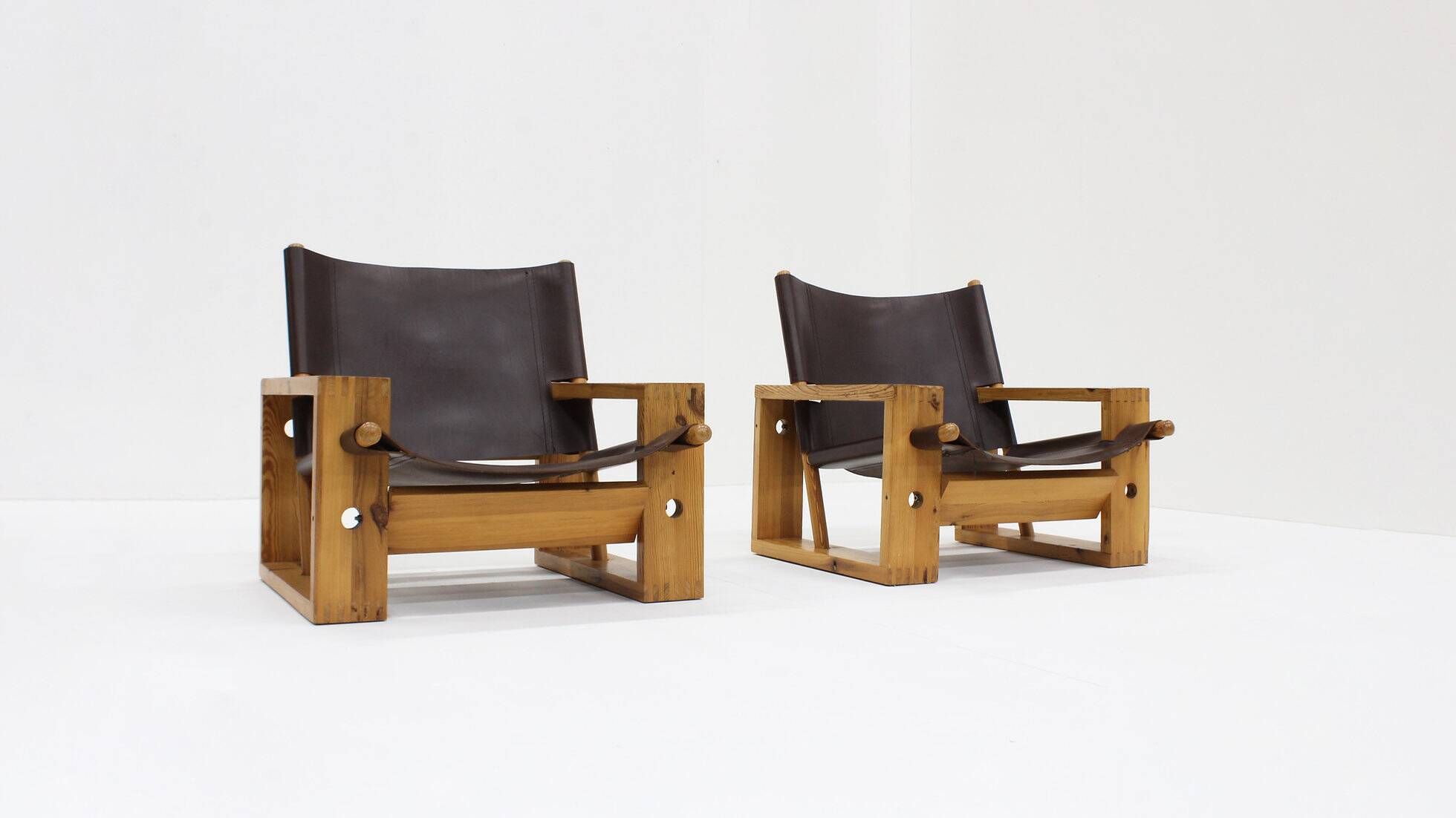 Ate van Apeldoorn pair of lounge chairs for Houtwerk Hattem, Netherlands 1960s