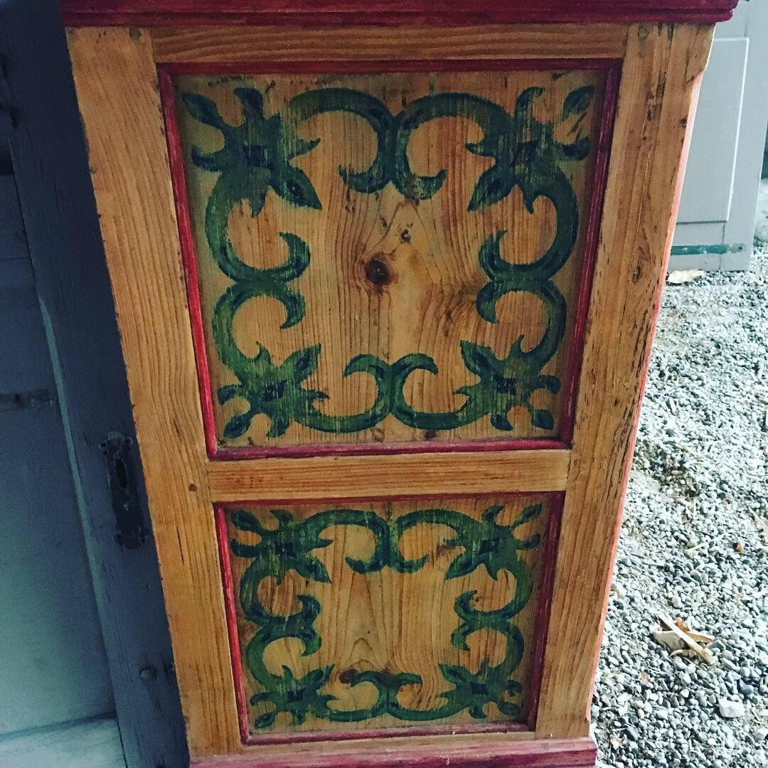 Savoyarde painted 3 drawer dresser