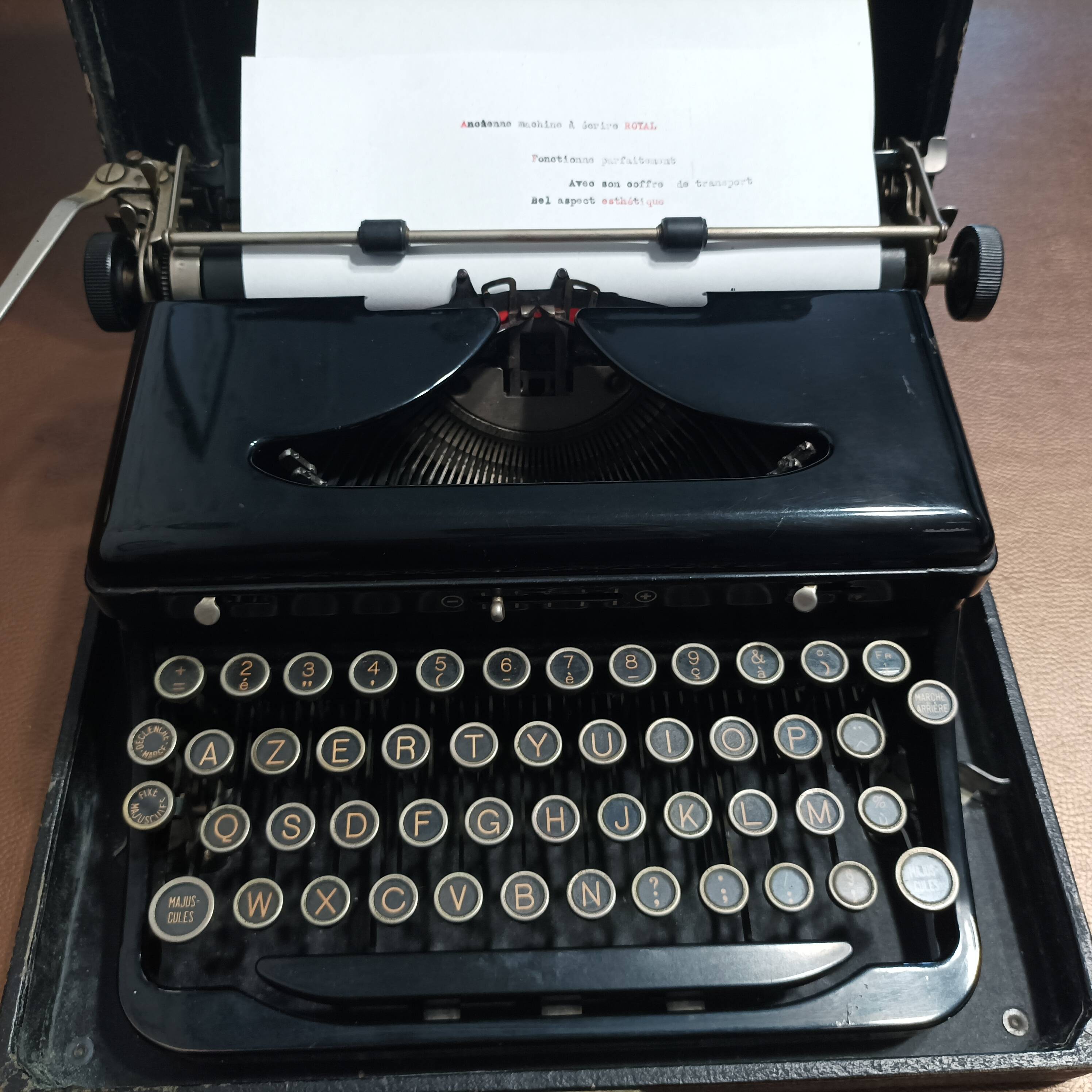 Antique royal typewriter made in usa