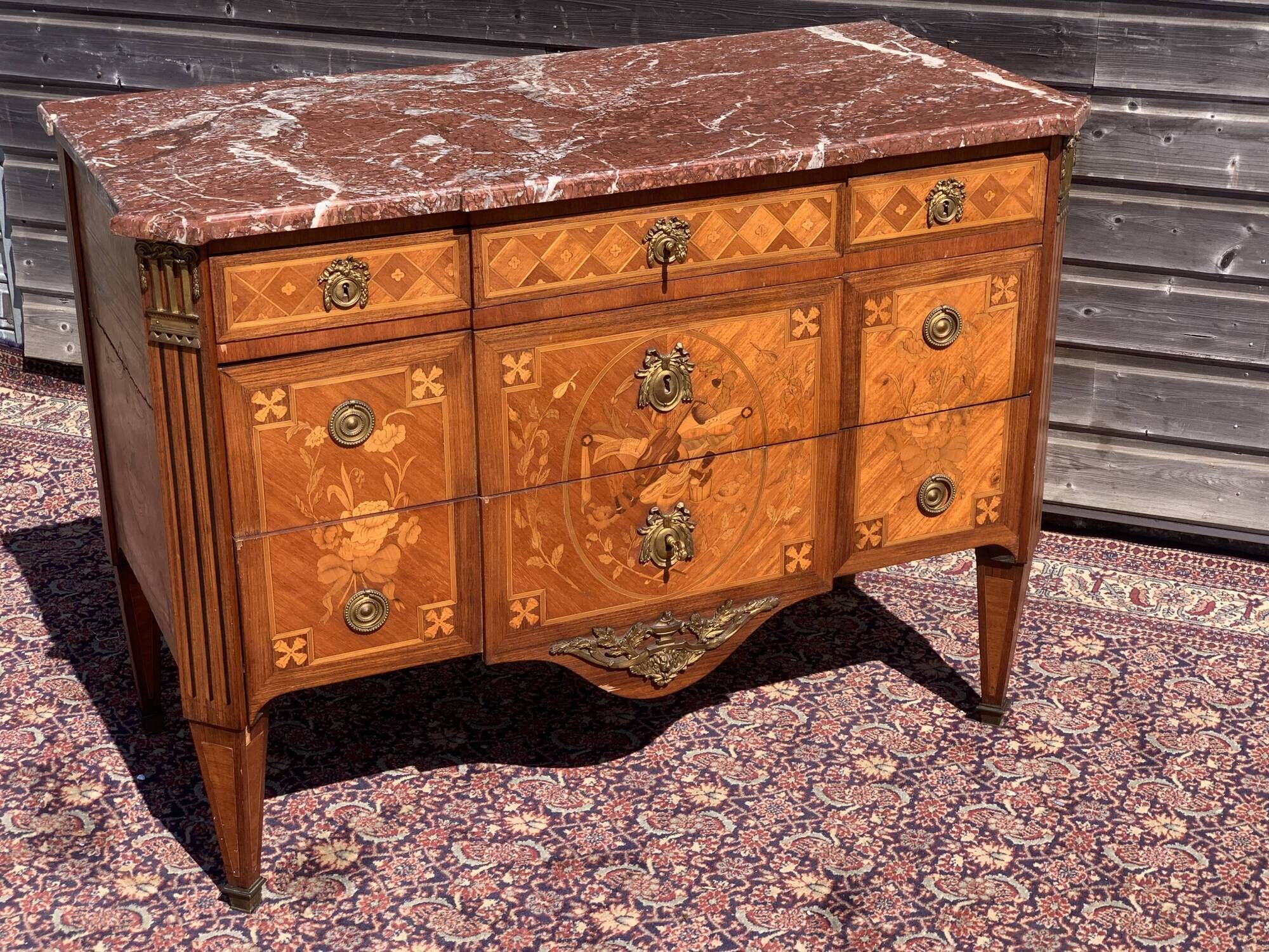 Louis XVl dresser